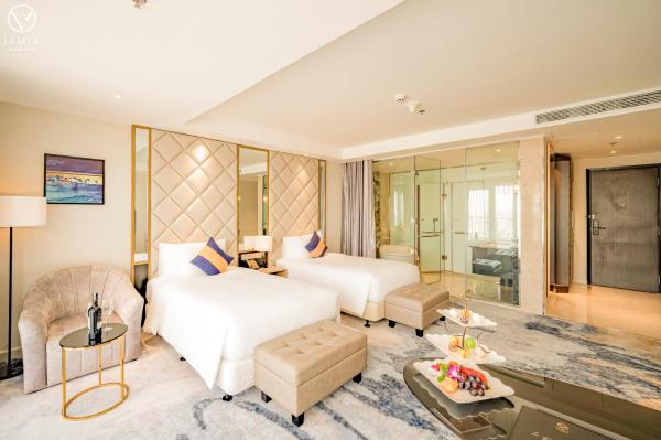 La Vela Luxury Deluxe Twin High Floor