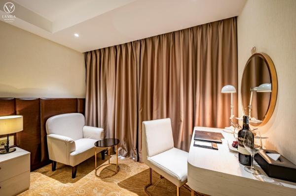 La Vela Deluxe Double Room with City View