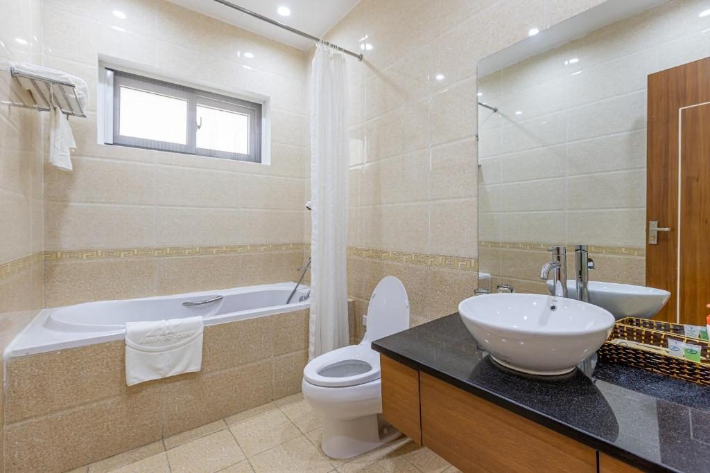 Suite Deluxe Có Giường Cỡ King