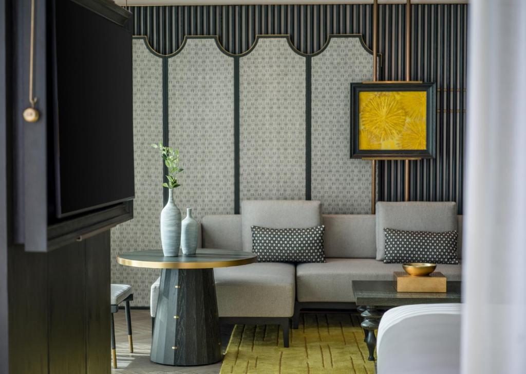 Suite Deluxe Có Giường Cỡ King Nhìn Ra Biển