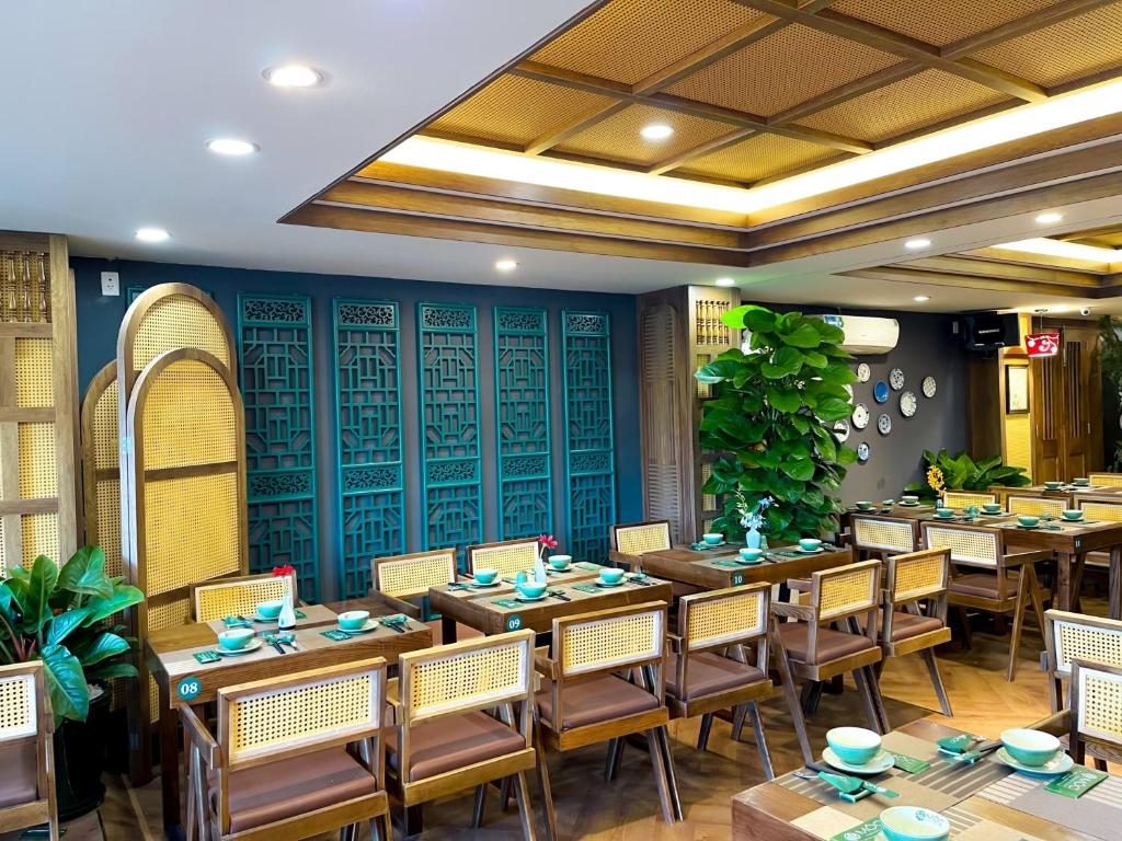 Phòng Premium Deluxe Có Cửa Sổ