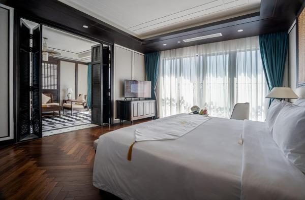 Suite Hạng Hoàng Gia