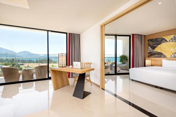 Special Offer – Executive Suite with Ocean View – Onsen & Water Park Inclusive