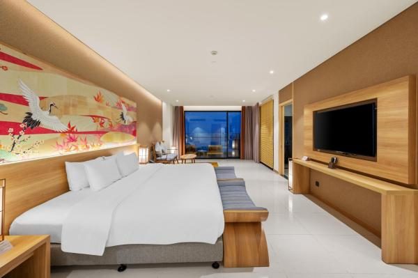 Special Offer – Premium Deluxe Double Room with Ocean View