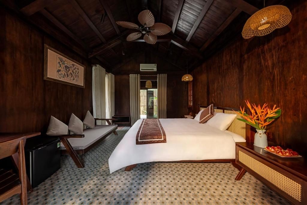 Phòng Deluxe Giường Đôi Có Bồn Tắm