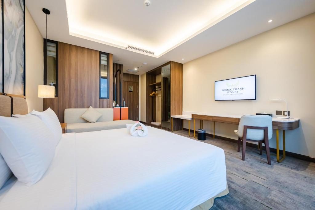 Phòng Deluxe Giường Đôi Nhìn Ra Thành Phố