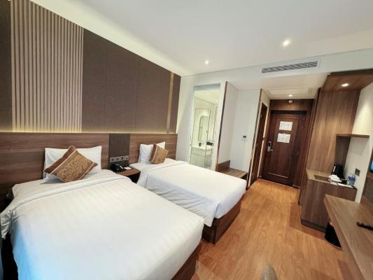 Deluxe Twin Window – Included Afternoon Tea