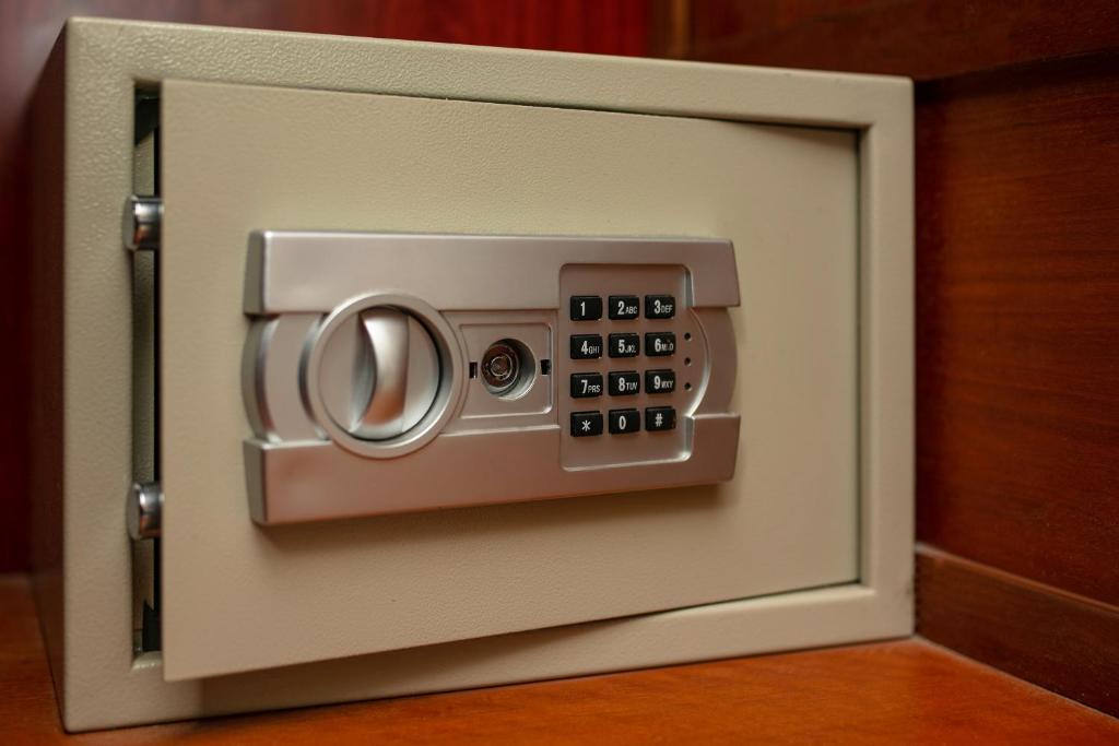 Phòng Deluxe 3 Người Có Ban Công Nhìn Ra Toàn Cảnh
