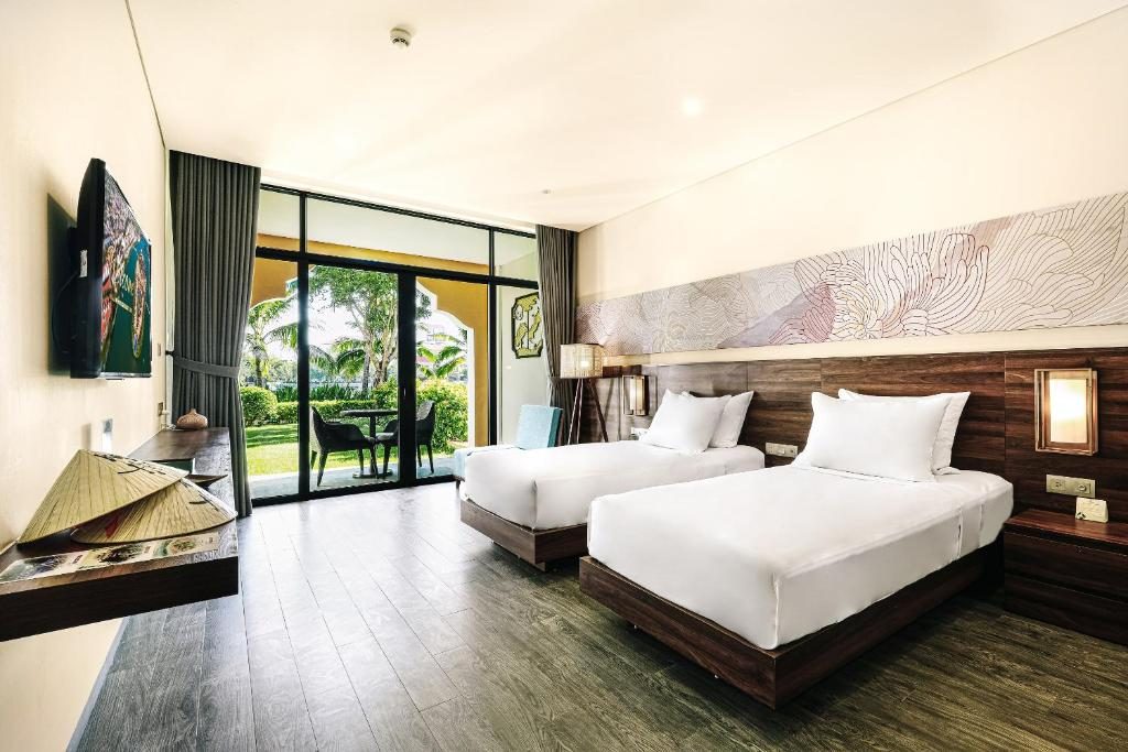 Premier Twin Room with River View