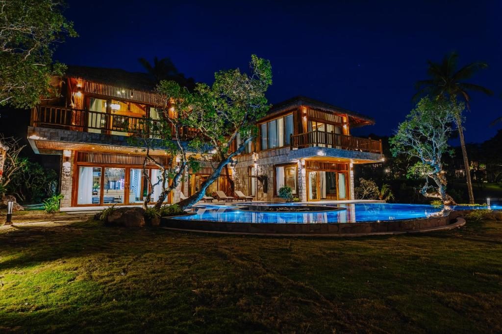 Suite Có Giường Cỡ King Nhìn Ra Biển