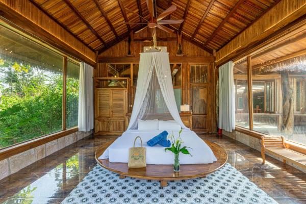 Suite Có Giường Cỡ King Nhìn Ra Biển