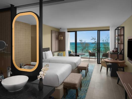 Premium Twin Room with Oceanfront