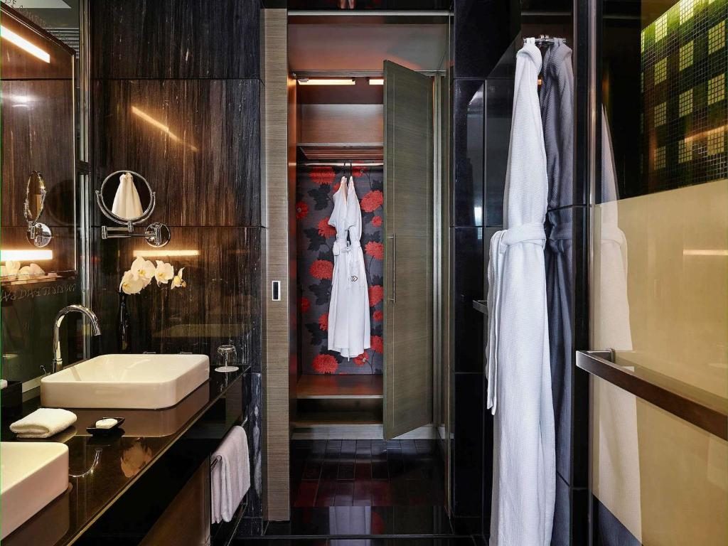 Phòng Club Luxury Với Quyền Sử Dụng Club Millésime Và Tầm Nhìn Ra Thành Phố