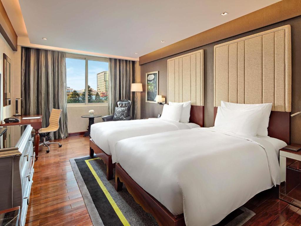Classic Twin Room – Complimentary daily chocolate hour 5-6pm