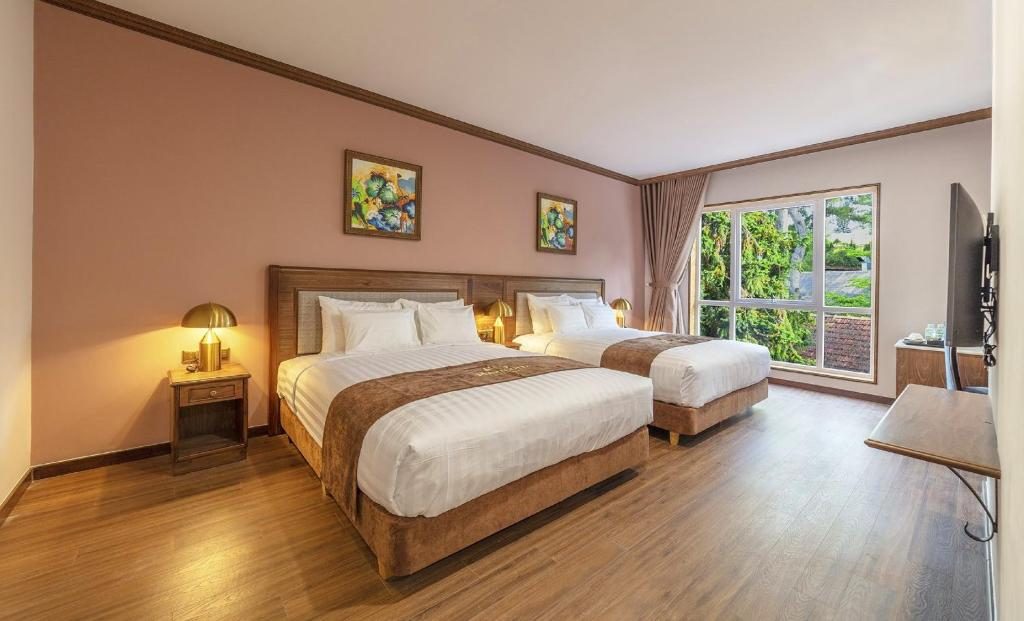 Suite Gia Đình