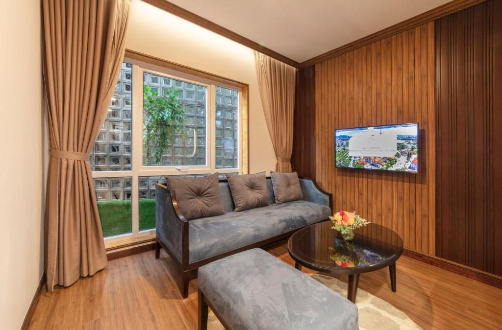 Suite Gia Đình