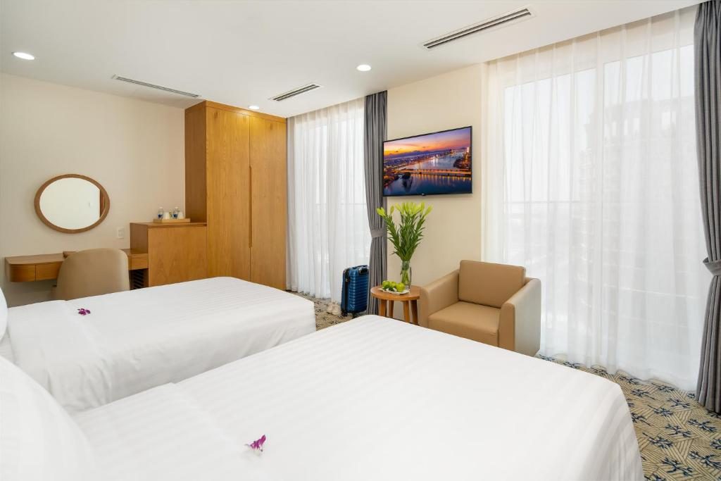 Phòng Superior 2 Giường Đơn với Ban công và Tầm nhìn ra Thành phố