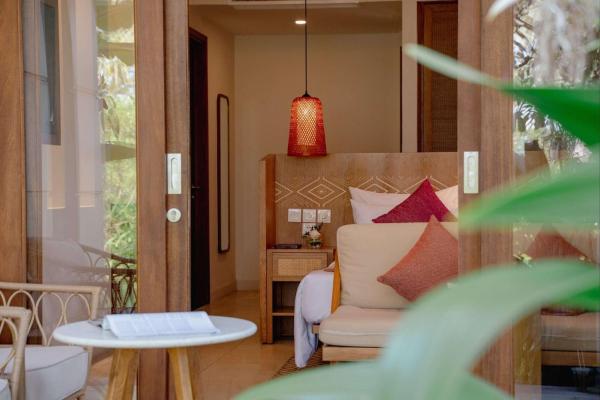 Pax Garden View with Two Single Beds