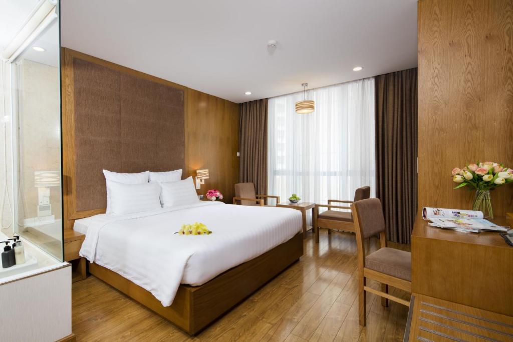 Phòng Premium Giường Đôi Có Bồn Tắm Và Cửa Sổ