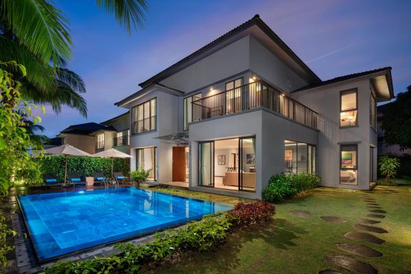 Biệt Thự 4 Phòng Ngủ Có 1 Giường Cỡ King Và 6 Giường Đơn – Ban Công/Hồ Bơi Riêng