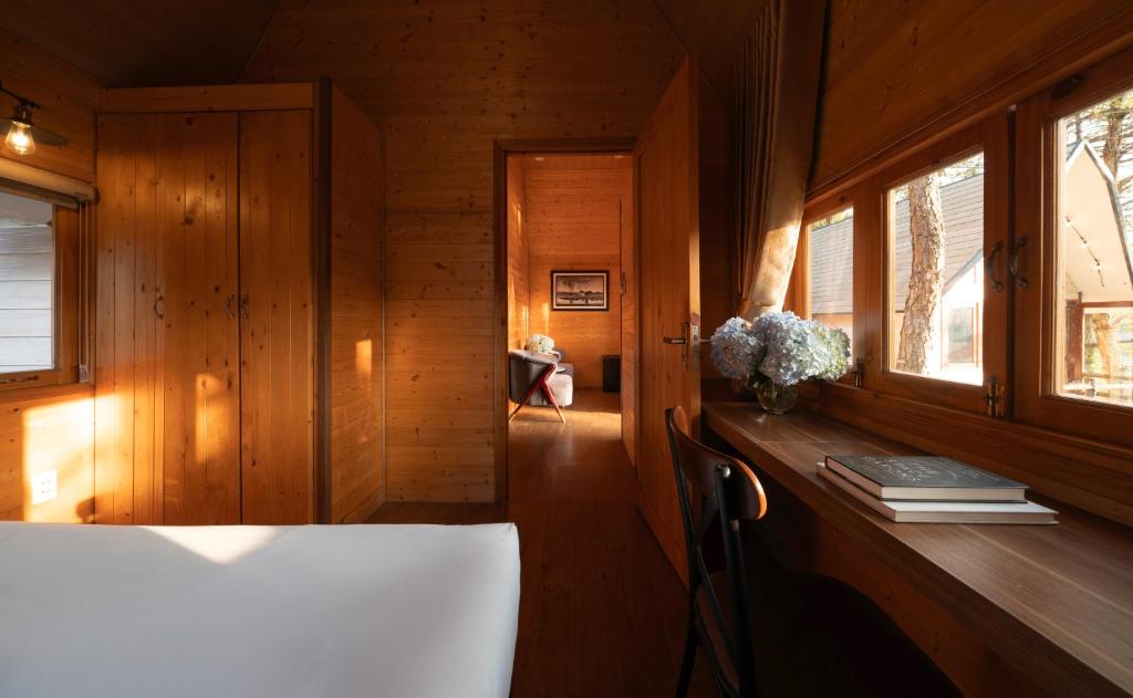 Two-Bedroom Pine Forest Bungalow