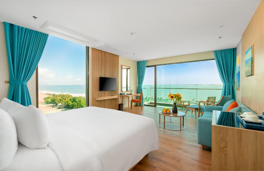 Suite Sala Hướng Biển Có Ban Công