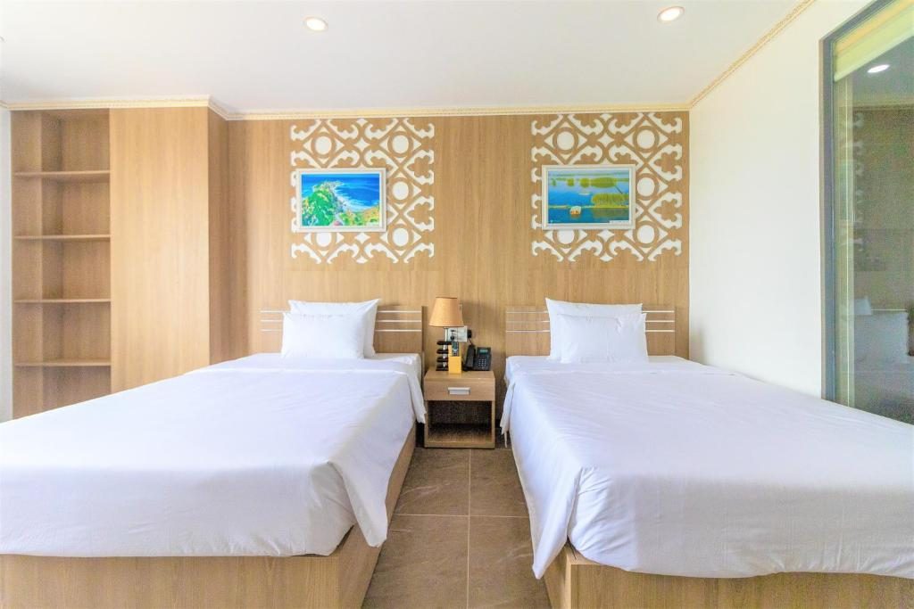 Phòng Deluxe 2 Giường Đơn Nhìn Ra Thành Phố