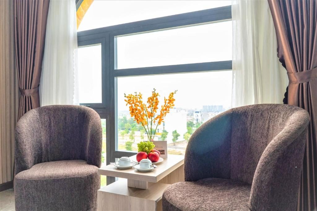 Phòng Deluxe Giường Đôi Nhìn Ra Thành Phố