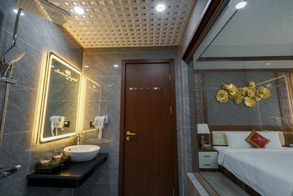 Suite Junior Nhìn Ra Thành Phố Và Có Bồn Tắm