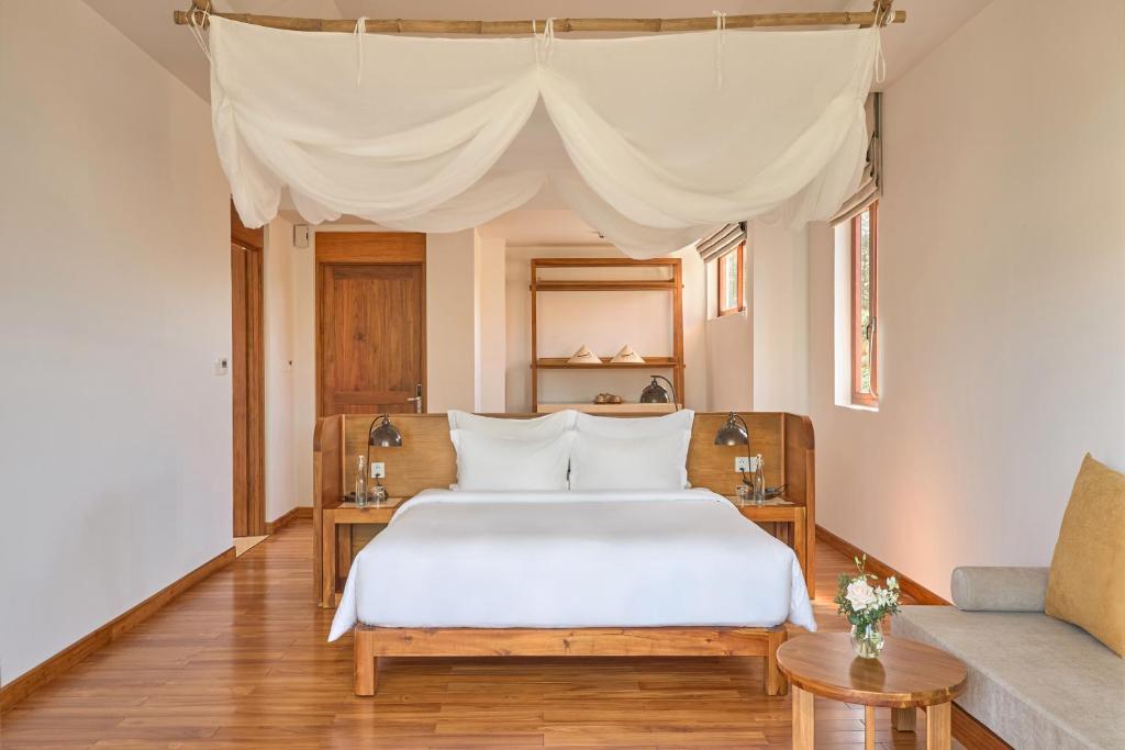 Lagoon One Bedroom Suite