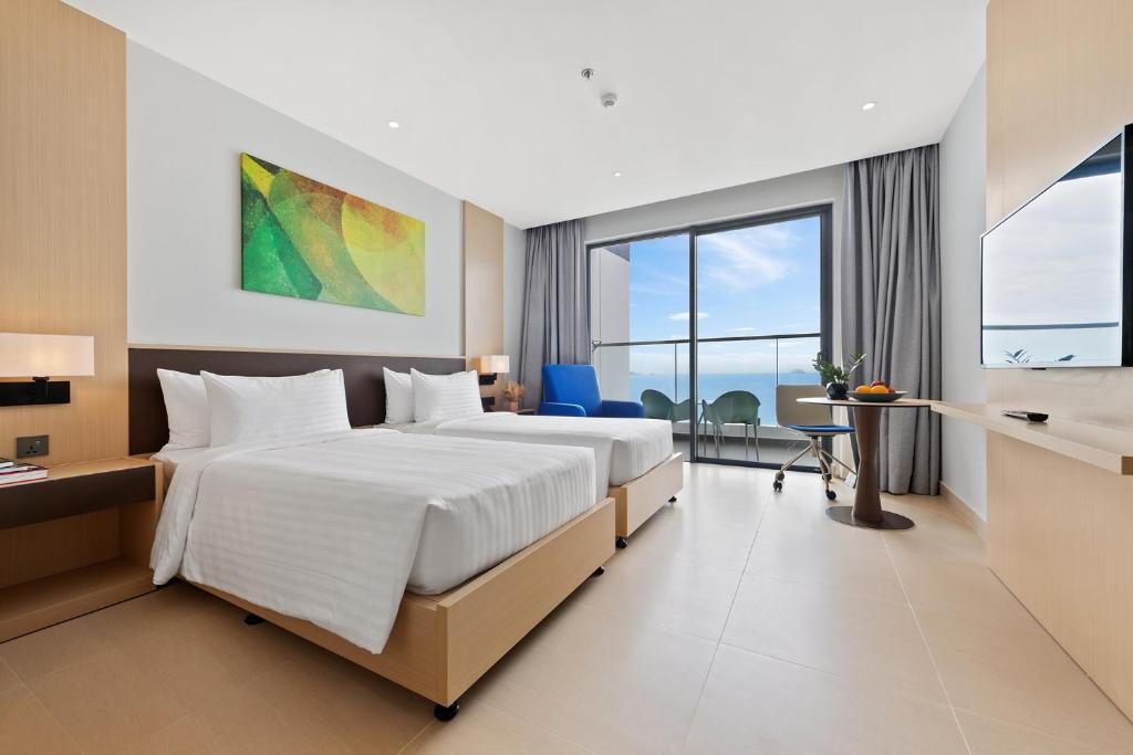 Premier Twin Oceanfront