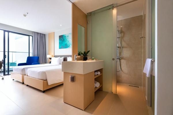 Premier Twin Oceanfront