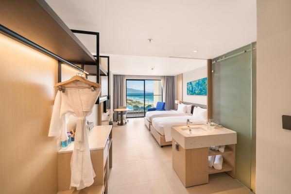 Premier Twin Oceanfront