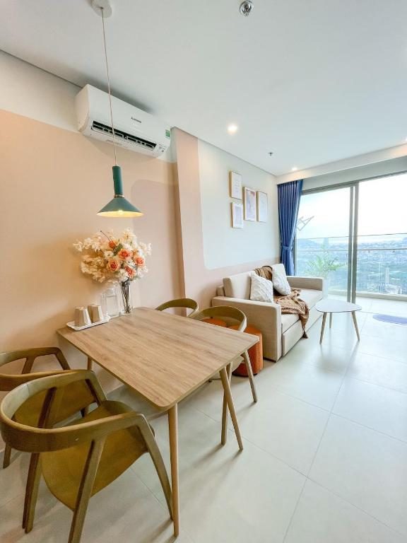 Căn hộ 2 phòng ngủ nhìn ra cảnh thành phố