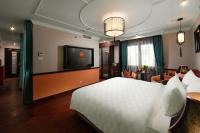 Phòng Du Lac Grand Luxury Suite Hướng Ra Thành Phố