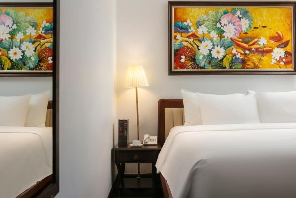 Deluxe Giường Đôi Có Cửa Sổ Nhìn Ra Khu Vực Bên Trong