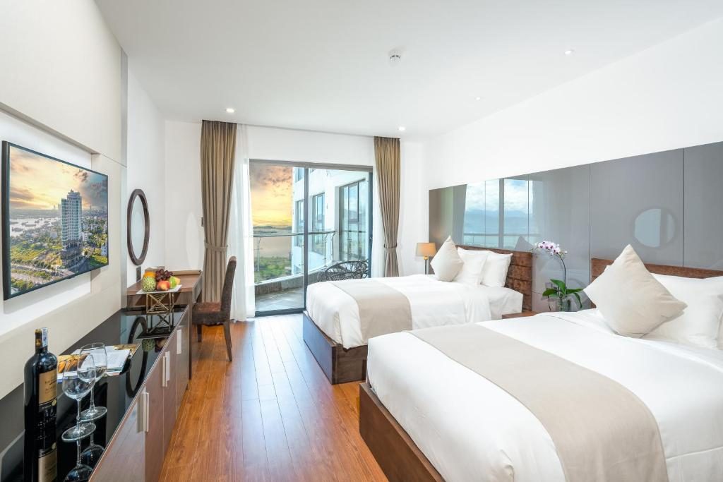Phòng Deluxe 2 Giường Đơn Có Ban Công Nhìn Ra Vịnh