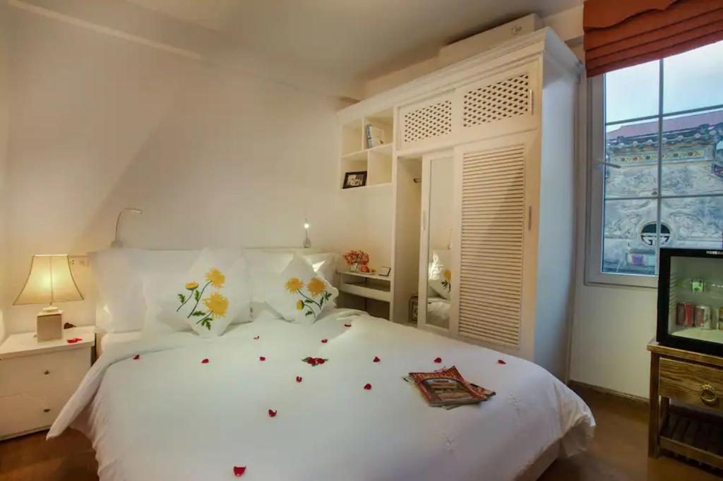 Phòng Giường Đôi Hạng Tiết Kiệm