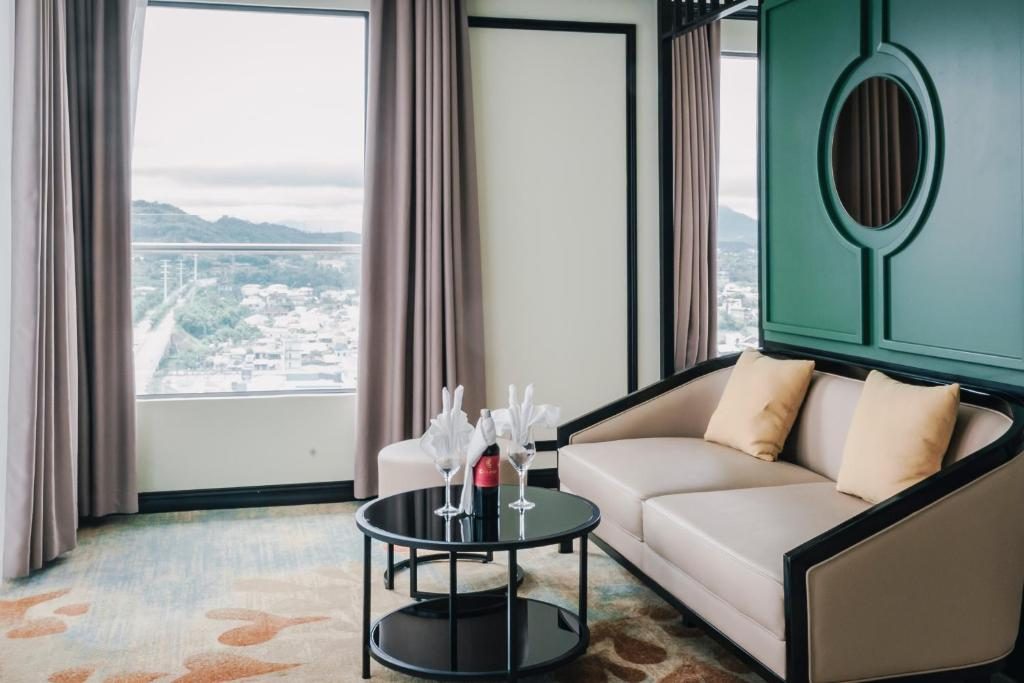 Suite Hạng Tổng Thống + Xe Đưa Đón Miễn Phí Đến Trung Tâm Thành Phố