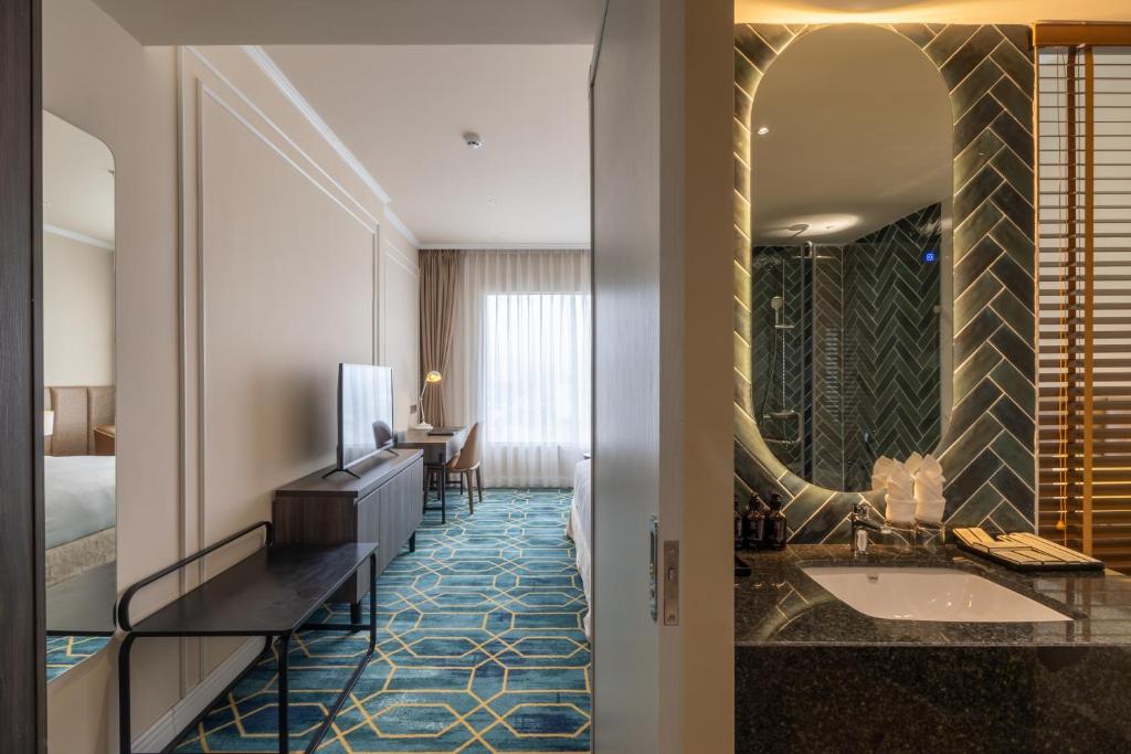 Phòng Deluxe Gia Đình + Xe Đưa Đón Miễn Phí Đến Trung Tâm Thành Phố