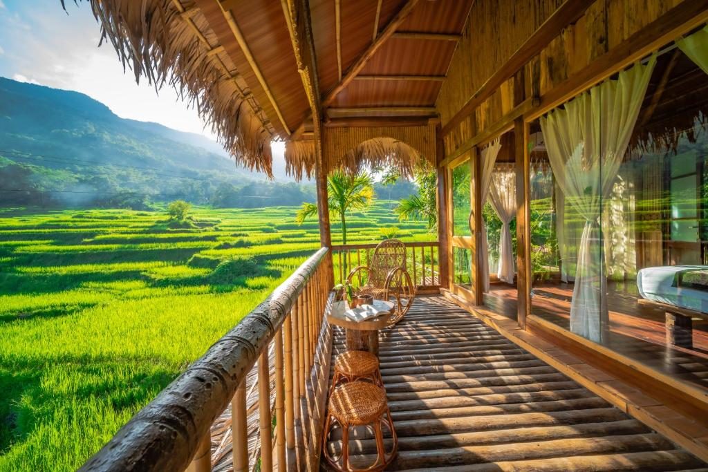 Suite Junior Nhìn Ra Cảnh Núi Non