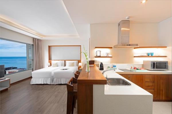 Special Offer – Studio Twin with City View