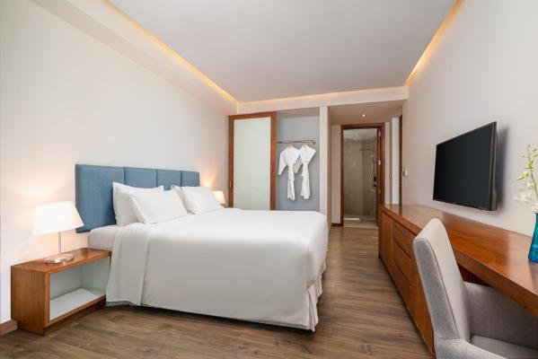 Special Offer – One-bedroom City View Suite with Balcony