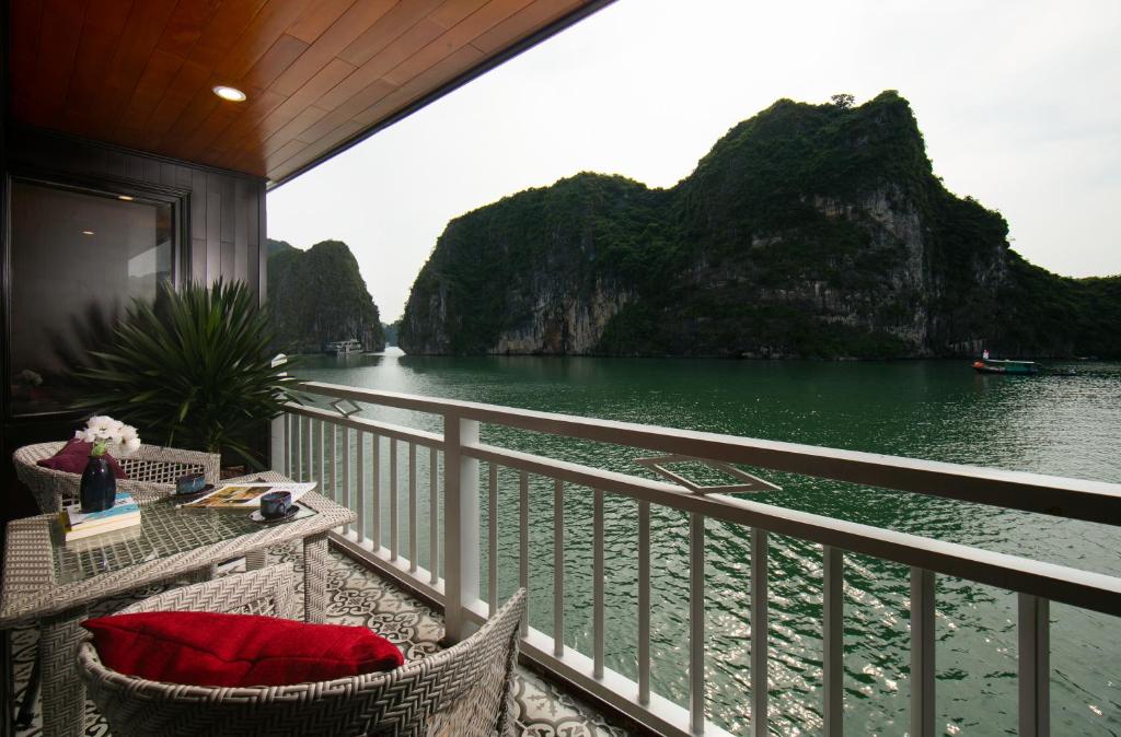 Phòng 4 Người Nhìn Ra Biển