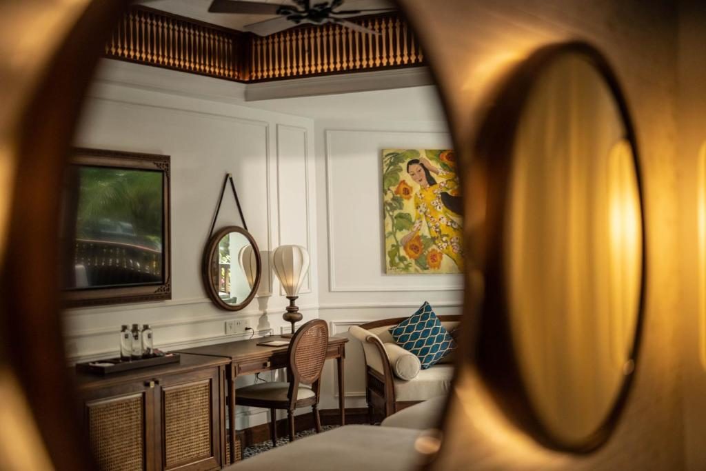 The Anam King Room