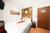 Phòng Deluxe Giường Đôi Có Ban Công