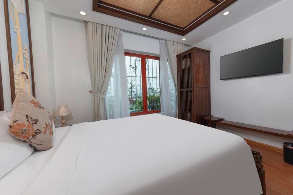 Phòng Premier Giường Đôi Có Cửa Sổ