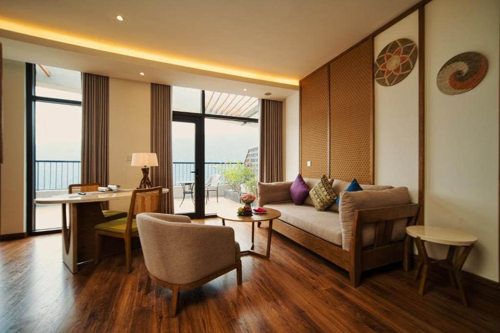 Phòng Suite Executive Có Giường Cỡ King Nhìn Ra Núi