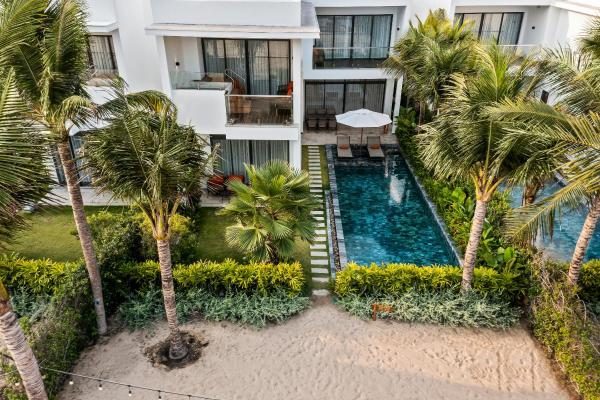 Beachfront Two Bedroom Pool Suite