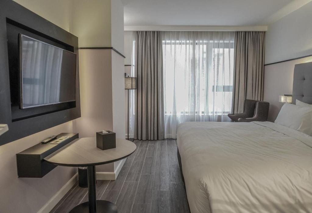 Phòng Deluxe Giường Đôi